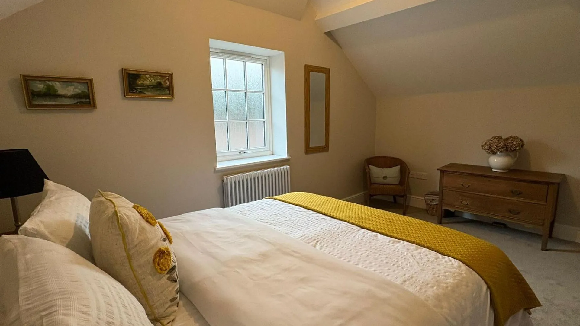 The Tack Room - North Ferriby Room Holiday home